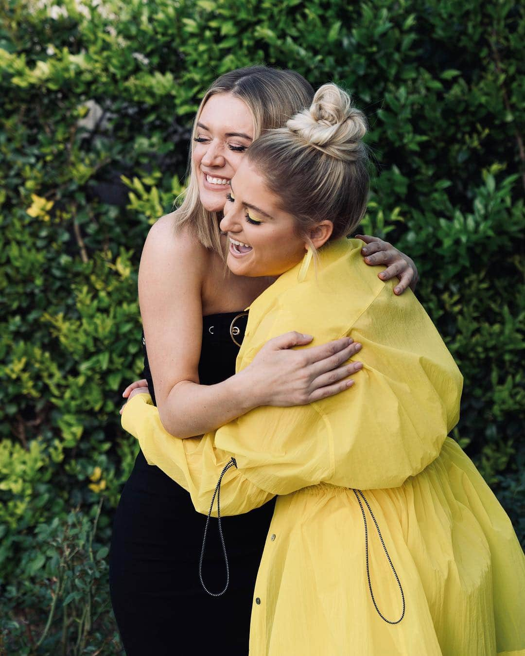 メーガン・トレイナーさんのインスタグラム写真 - (メーガン・トレイナーInstagram)「Quick photo shoot before the @glaad awards 💛」3月30日 5時10分 - meghantrainor