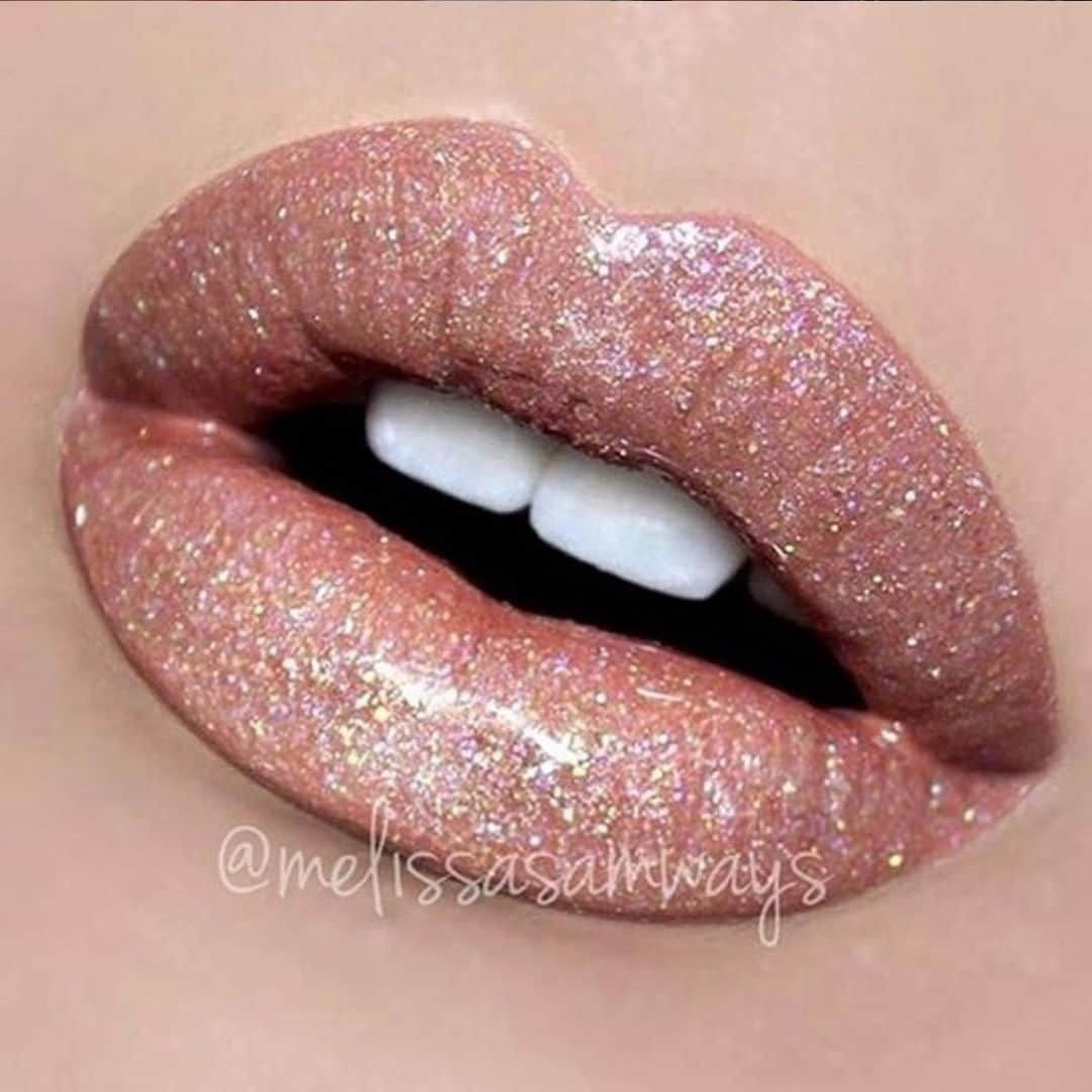 Motives Cosmeticsさんのインスタグラム写真 - (Motives CosmeticsInstagram)「@melissasamways wearing our Lip Shine in Kiss Me for this ultra-glam lip look perfect for the weekend 💋🌟 . . . . #motives #motivescosmetics #makeup #mua #makeuplove #makeupartist #naturalmakeup #beauty #worldmakeupartist #makeupadict #makeupobsessed #lips #lipstick #sexylips #boldlipstick #lipgloss」3月30日 5時20分 - motivescosmetics