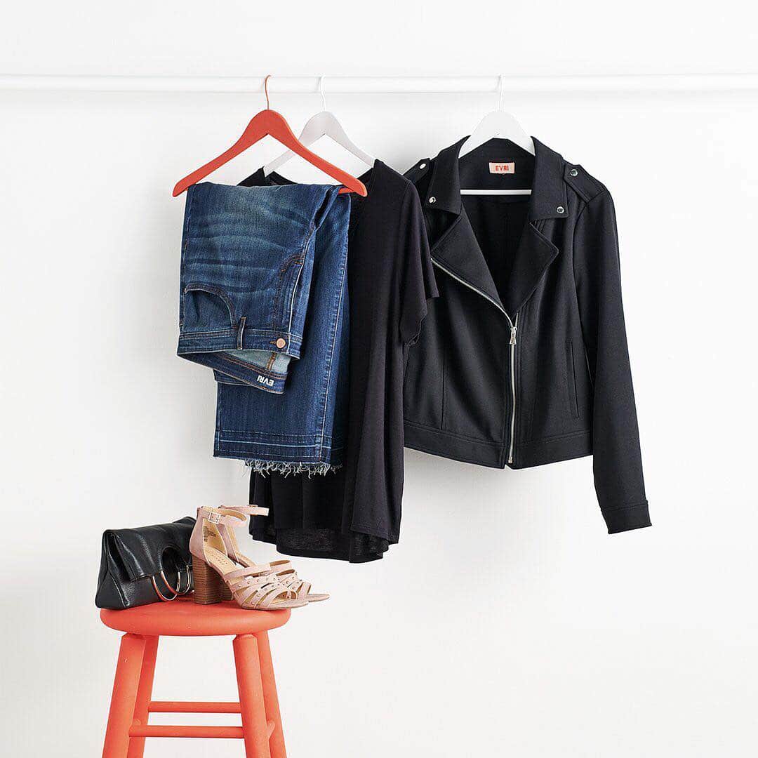 ロック&リパブリックさんのインスタグラム写真 - (ロック&リパブリックInstagram)「The EVRI wide leg crop is for every day—and every occasion! Shop our new women's plus collection now only at Kohl's.」3月30日 5時32分 - kohls