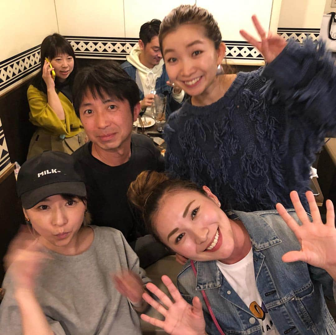 下川みくにさんのインスタグラム写真 - (下川みくにInstagram)「まりながハワイに行ってしまう前に みんなで集まったのでした。 楽しかったなぁ。 後半は記憶が。、 😀 誕生日もお祝いしてくれて ありがとうだよぉ。。😭💕 写真整理しよっと🤗📱 #新宿御苑 #あじぱん #めちゃ美味しかった #また行きたい #また行く#絶対 #みんなに会えて嬉しかった #また会いたい」3月30日 16時51分 - mikuni_shimokawa