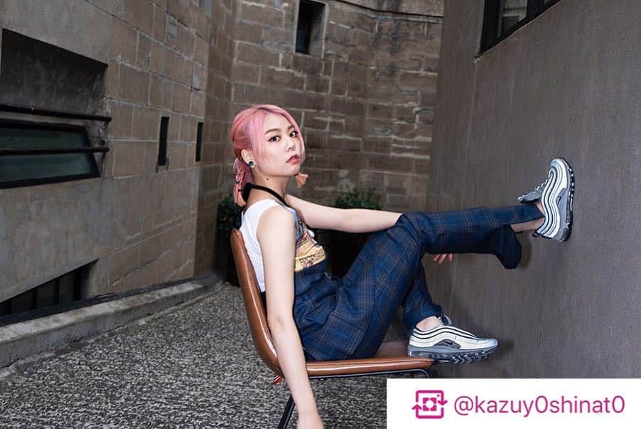 菅原紗由理のインスタグラム：「#repost @kazuy0shinat0 「It’s been 10 years since I met you for the first time @thesplay 🌸🌸🌸 4/8のライブも楽しみだ✨  new visual  thanks @togaarchives @dept_tokyo @nike」
