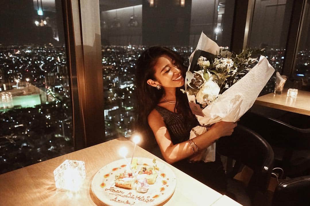 佐藤あずみのグルメインスタ