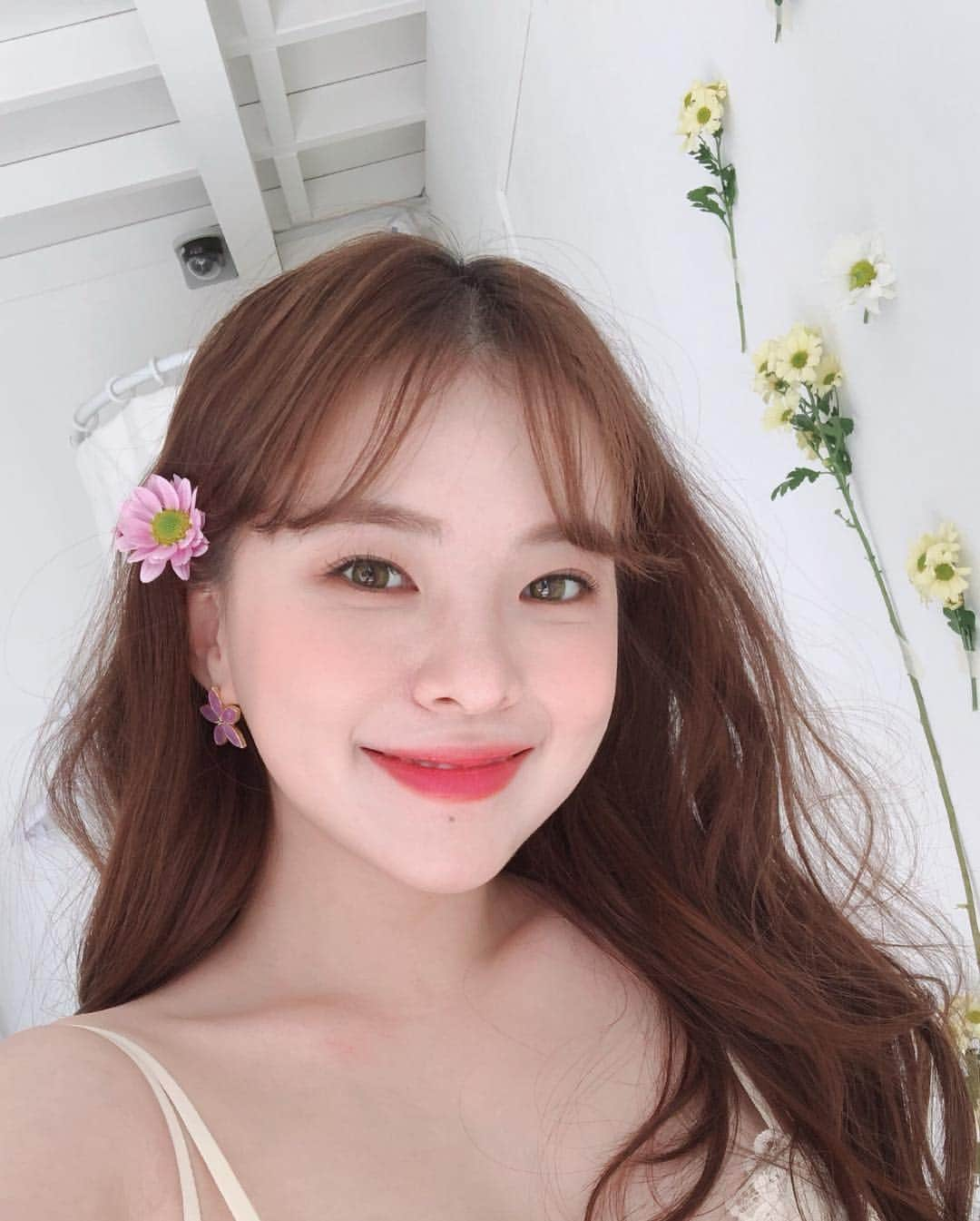 ハヌルさんのインスタグラム写真 - (ハヌルInstagram)「꽃꽂이는 머리에🌸」3月30日 15時33分 - haneulina