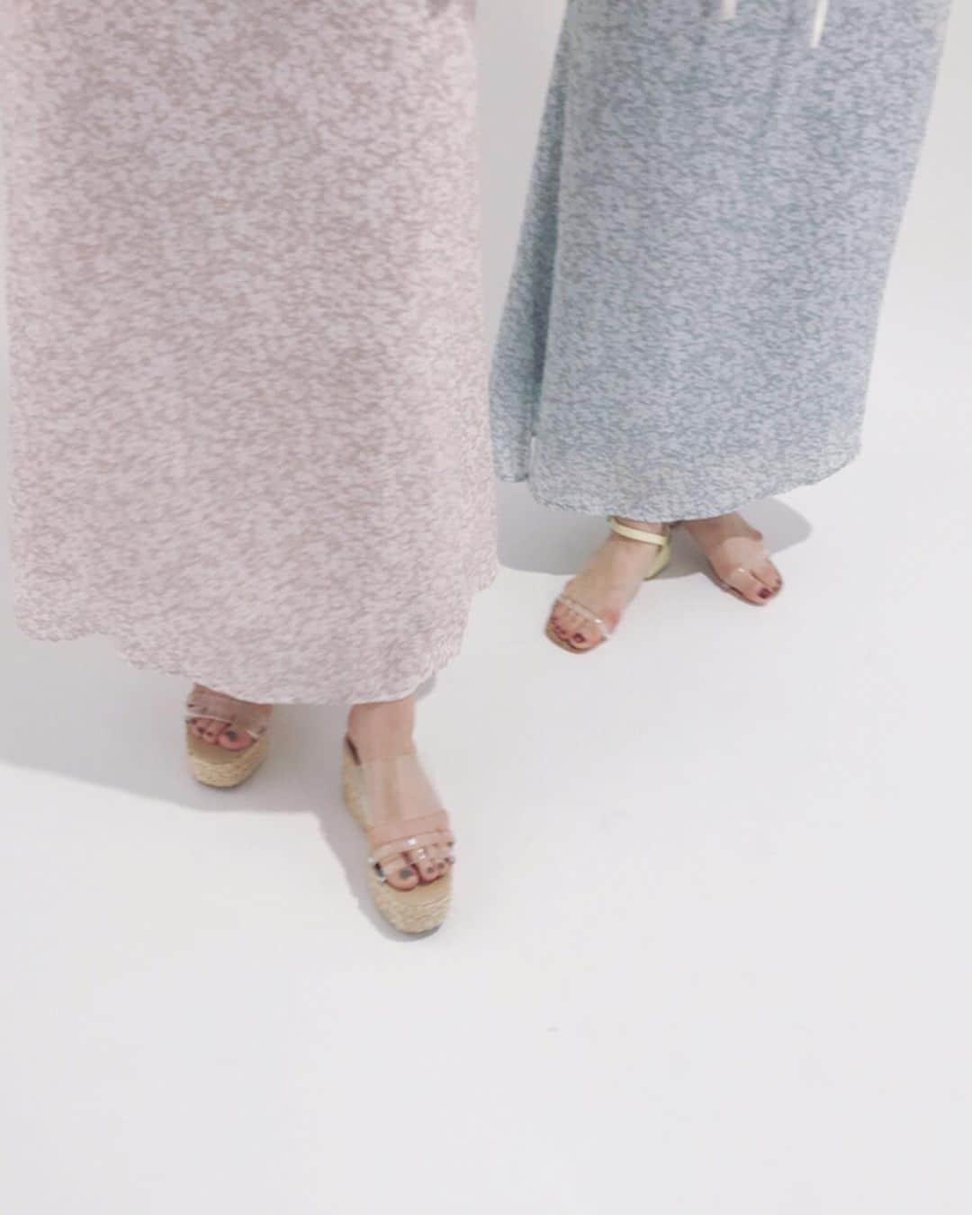 mysticさんのインスタグラム写真 - (mysticInstagram)「［ flower item ］﻿﻿﻿﻿﻿﻿ ﻿﻿﻿﻿﻿﻿ ﻿﻿﻿﻿ ﻿﻿ 小花柄マーメイドスカート ¥5,900+tax﻿ ﻿ ﻿ ﻿ 春は特に着たくなる花柄アイテムをまとめてみました☺︎♡﻿ ﻿ ﻿ ストーリーから飛べるのでぜひcheck✔︎✔︎✔︎﻿ ﻿ ﻿﻿﻿﻿﻿ ﻿﻿ ﻿﻿﻿ ﻿ ﻿﻿﻿ ﻿﻿﻿ ﻿﻿ ﻿﻿ ﻿﻿﻿﻿ #mystic_mystyle﻿﻿﻿﻿﻿﻿ #ミスティック﻿﻿﻿﻿﻿﻿ #mystic_2019ss﻿﻿﻿﻿﻿﻿ #ロングスカート﻿ #花柄スカート」3月30日 15時49分 - mystic_pr