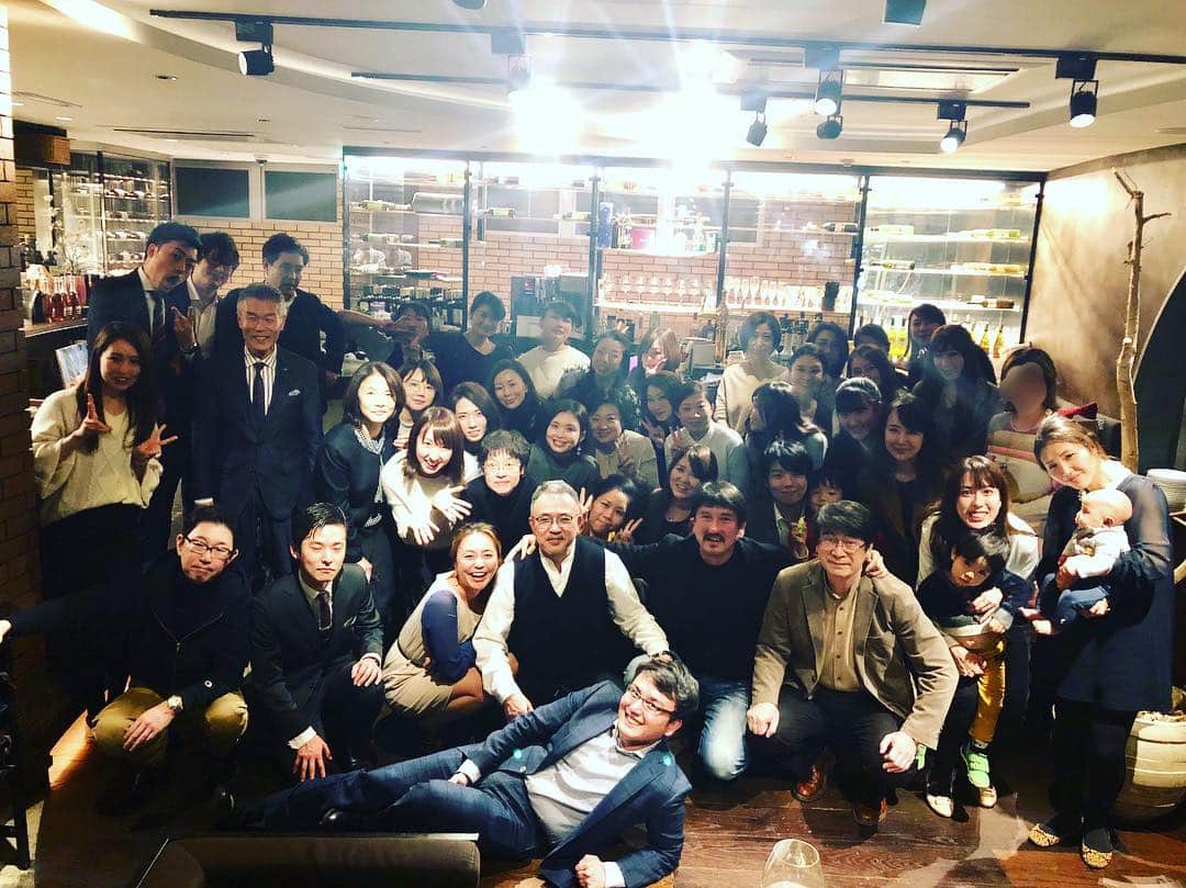 のインスタグラム：「皆様に盛大であたたかい歓迎会を開いて頂きました😊 心から感謝🙏🙏🙏✨ #自由が丘クリニック #歓迎会 #感謝 #jiyugaokaclinic #jiyugaokaclinicinternationalshanghai  #自由が丘クリニックインターナショナル上海 #美容アンチエイジング専門医 #黒田愛美」