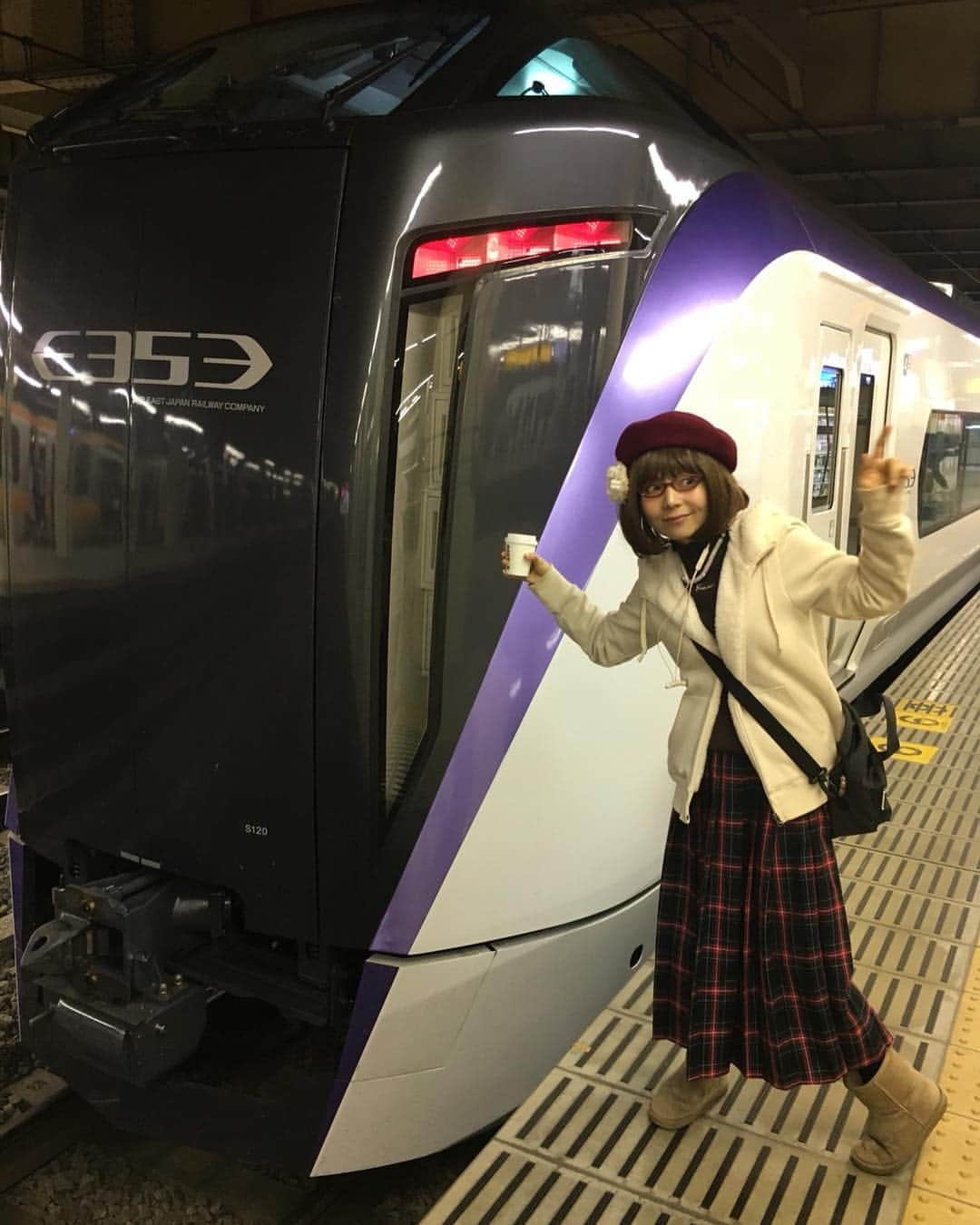 木部さんさんのインスタグラム写真 - (木部さんInstagram)「旅行だお〜！🚞 . . . . #電車でgo #お弁当🍱 #bento」3月30日 16時22分 - kibe_dayo