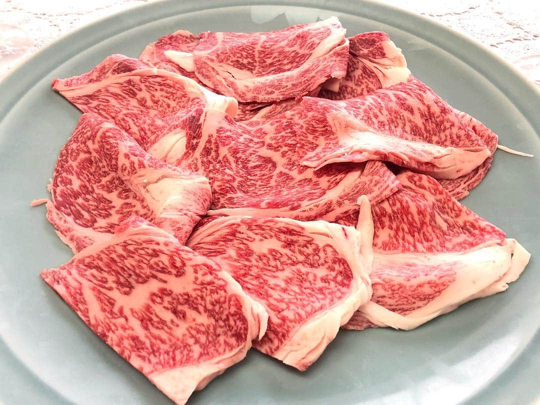菅原智郁さんのインスタグラム写真 - (菅原智郁Instagram)「きょう30日(土)午後3時からは｢置賜さくら回廊｣という番組を放送します🌸 置賜の桜情報や、その周辺で楽しめるグルメ情報をお伝えしますよー🤤 . 5枚目の写真は、去年の #米沢市 #松が岬公園 の桜です😊✨ ぜひこの番組を見て、4月は春の置賜へどうぞお越しください🌸 .  #山形 #置賜 #米沢 #南陽 #高畠 #川西 #長井 #白鷹 #飯豊 #小国 #置賜さくら回廊 #桜 #米沢牛 #ラーメン #山形テレビ #アナウンサー #菅原智郁」3月30日 8時08分 - tomotomokaaaa22