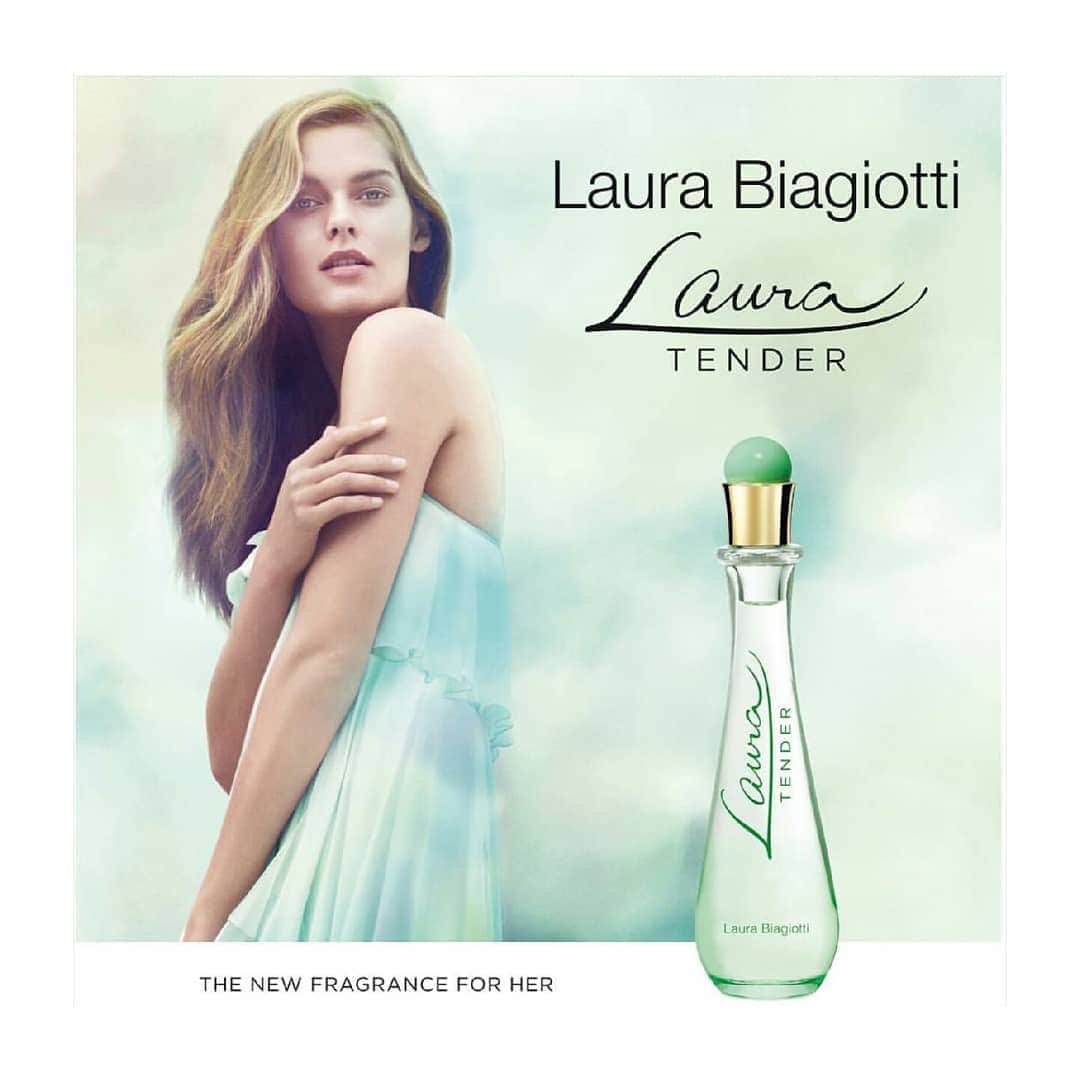 ソルヴェイグ・モルク・ハンセンのインスタグラム：「Tender by @laurabiagiottiparfums  #laurabiagiotti #laurabiagiottiparfums #lauratender」