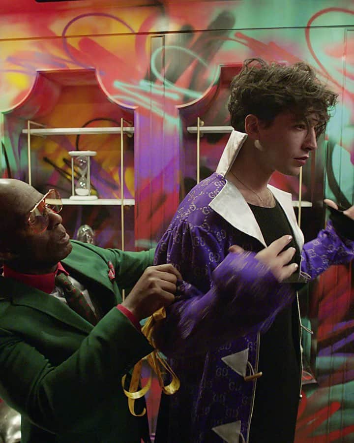 Palms Casino Resortのインスタグラム：「Introducing the 1 of 1 @dapperdanharlem x Ezra Miller jacket. An #UnstatusQuo creation. #PalmsLV  Hit the link in the bio to watch the full film.」