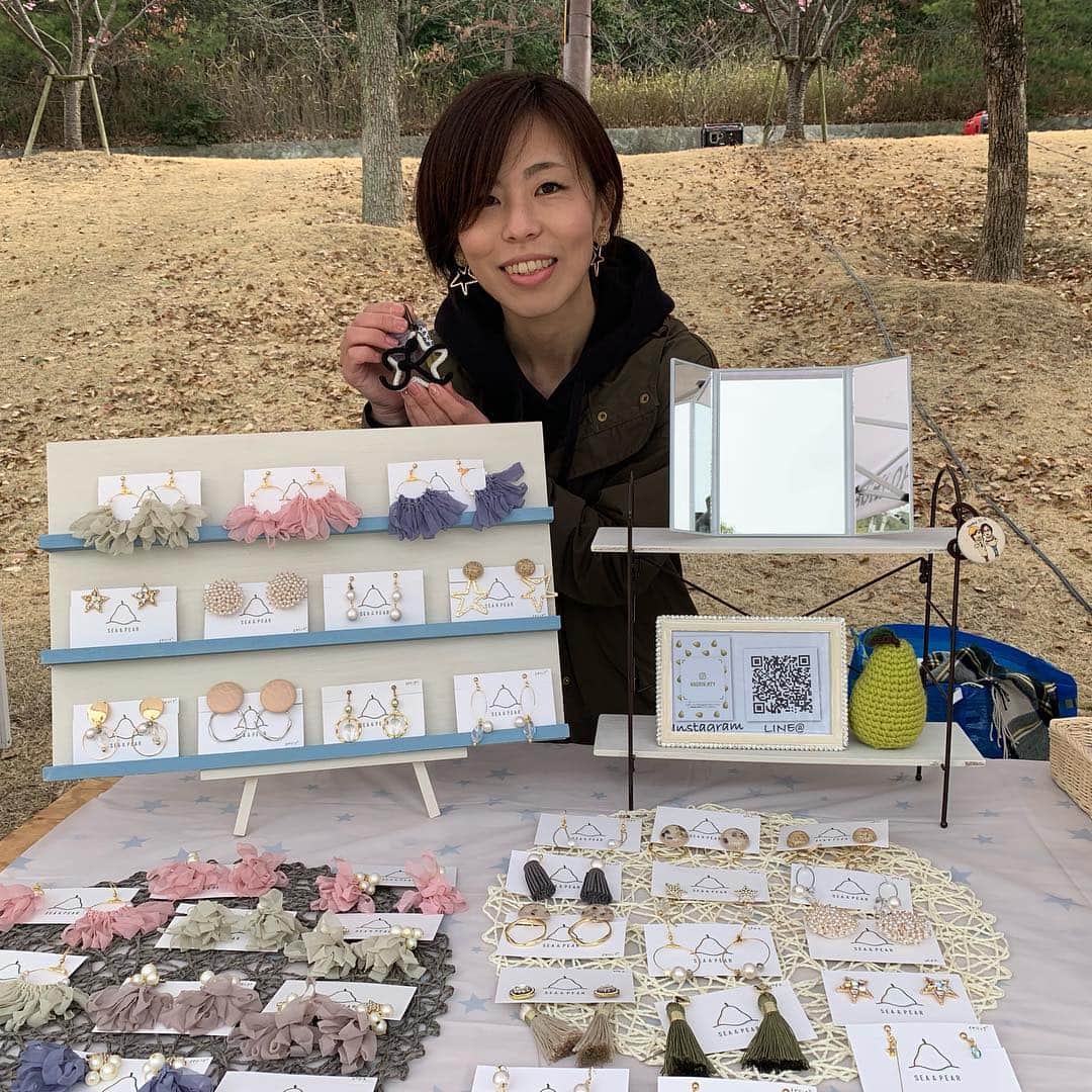 EINSHOP／アインショップさんのインスタグラム写真 - (EINSHOP／アインショップInstagram)「初出店のsea&pearさん。 今日はイニシャルチャームのワークショップをしてくださるそうですよー！」3月30日 9時13分 - 634asaichi