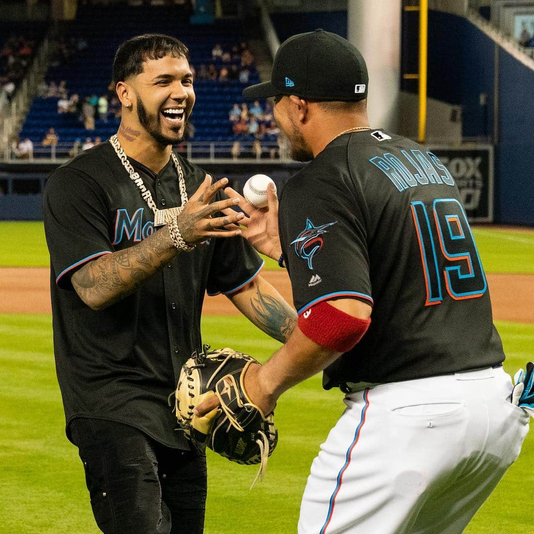 マイアミ・マーリンズさんのインスタグラム写真 - (マイアミ・マーリンズInstagram)「Real Hasta La Muerte, baby. #JuntosMiami」3月30日 9時16分 - marlins