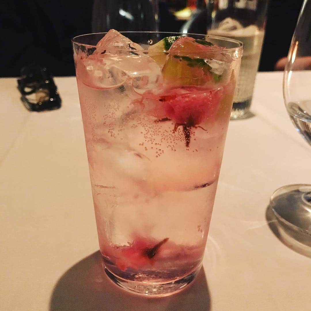 原史奈さんのインスタグラム写真 - (原史奈Instagram)「桜といえば先日飲んだ桜ソニック🌸 見た目も可愛くて美味しかった #春らしい#桜ソニック#可愛い#お花見行きたい#ミズナラカスク#水楢佳寿久 #六本木#原史奈#ゴルフ#ゴルフレッスン#ゴルフ女子#ゴルフ男子#ゴルフ大好き#golf#ゴルフウエア#ゴルフグローブ#ゴルフグッズ#ゴルフ動画#ping#ピンgle#even#doubleeagle#クアルトユナイテッド#cuartounited」3月30日 9時35分 - fuminahara