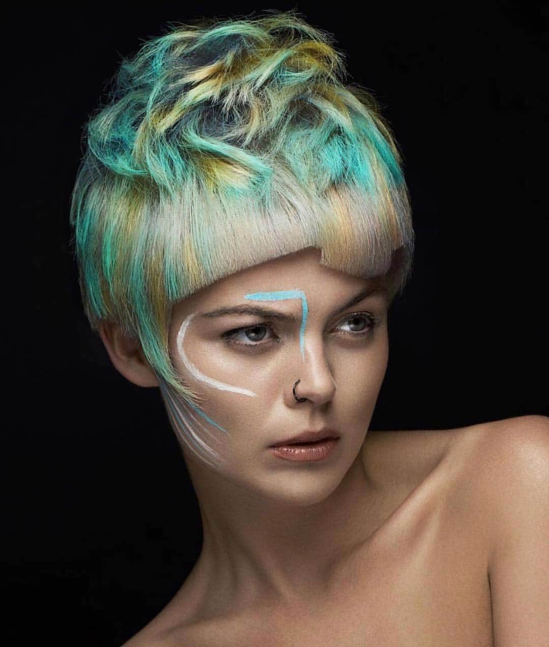 京極 琉さんのインスタグラム写真 - (京極 琉Instagram)「Photography:  Martin Higgs Model :  Martha Thorpe Hair&Direction :  Ryu Kyougoku MUA: Bev K  #btcbigshot19_creativehaircolor #btcbigshot19_editorial #btcbigshot19_haircut #oneshothairawards  #btconeshot19_naturaltexture #btconeshot19_curls#oneshot#salonryu#京極琉」3月30日 9時57分 - ryuhairartist