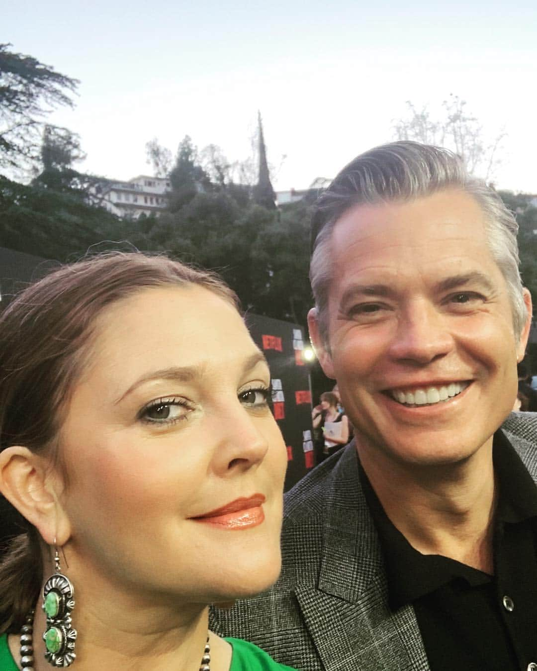 ドリュー・バリモアさんのインスタグラム写真 - (ドリュー・バリモアInstagram)「The Hammonds got Hollywood for our premier. We hope you lose yourself in the fun of the show! We work like Fred and Ginger not to miss a step and have fun while we do it! Dream partners and a respectful duo!」3月30日 10時23分 - drewbarrymore