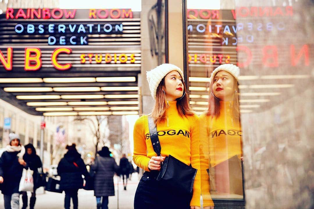 のインスタグラム：「off to NYC✈️✈️✈️ 一瞬、修行🥺🤗🎵 📸は前の💜 . . . #newyork #radiocity #millynycnyc #nyc #millynyc19 #travel #trip #EDT #コーデ #ニューヨーク #タビフク #ラジオシティ」