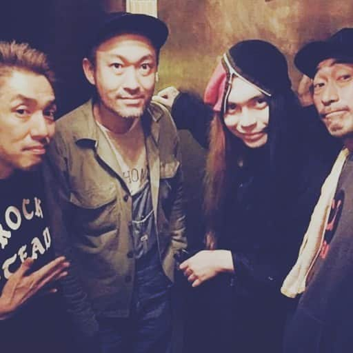 DJ SANCONさんのインスタグラム写真 - (DJ SANCONInstagram)「サトウさん 長い間 渋谷で沢山お世話になりました！  有難うございます！ . 昨夜グロリ @theroom_shibuya  #kenken #ナゴミイトウ  も遊び来てくれた🙌 . Thank you last night  @theroom_shibuya . #GLOBALRHYTHMS #sibuyatheroom #theroomshibuyatokyo  #djsancon #djサンコン #djさんこん」3月30日 10時53分 - djsancon