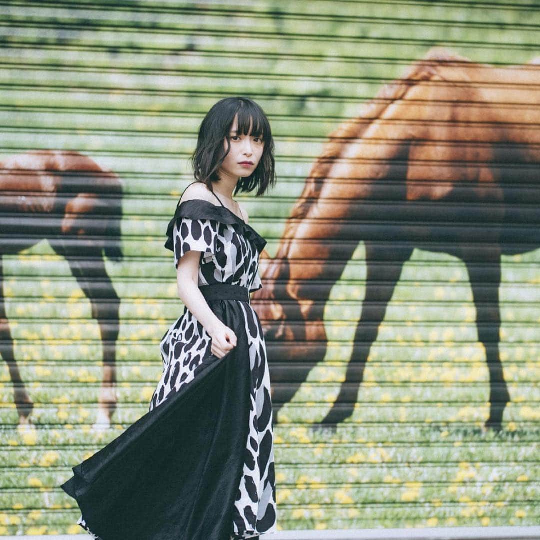 つぶらさんのインスタグラム写真 つぶらinstagram Anyany Fashion Fashion Model Portrait Photo Code ワンピース モノクロ モデル 黒髪ボブ 黒髪 ヘアアレンジ 3月30日 11時17分 Tsubra