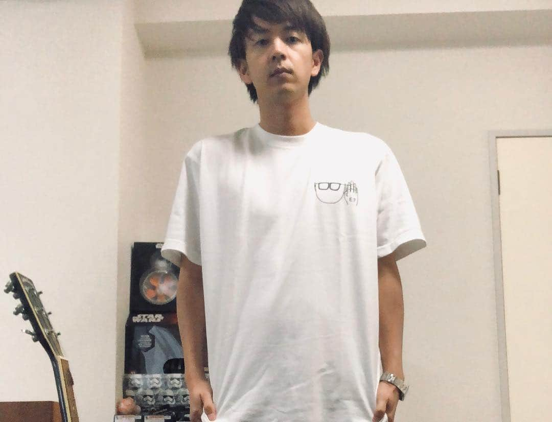 石井輝明さんのインスタグラム写真 - (石井輝明Instagram)「「あっ！」パーカーに続いて、「え？」Tシャツを作ってみました。 販売は未定ですが、もし販売するってなったら、なんとか自力で探して買ってくださいね。  #オリジナルtシャツ #製作・石井 #着用・石井 #撮影・石井 #投稿・石井 #石井」3月30日 16時58分 - comandanteishii