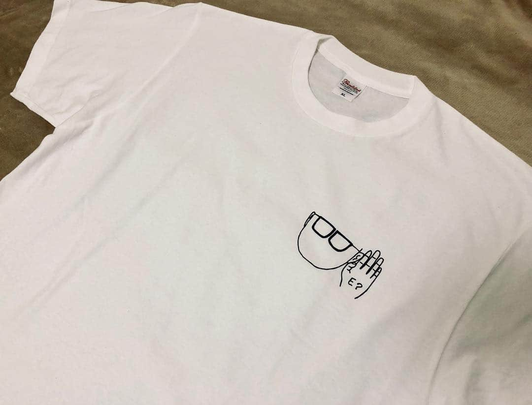 石井輝明さんのインスタグラム写真 - (石井輝明Instagram)「「あっ！」パーカーに続いて、「え？」Tシャツを作ってみました。 販売は未定ですが、もし販売するってなったら、なんとか自力で探して買ってくださいね。  #オリジナルtシャツ #製作・石井 #着用・石井 #撮影・石井 #投稿・石井 #石井」3月30日 16時58分 - comandanteishii