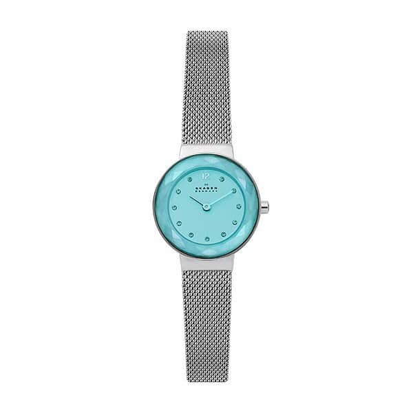 TiCTACさんのインスタグラム写真 - (TiCTACInstagram)「「SKAGEN」左・右 ¥18,000+tax 中¥20,000+tax 上品で洗練された印象の最新モデル。ファセットカットのベゼルやグリッツインデックス、光を受けて輝くディテールがフェミニンなアクセントになっています。 #skagen #スカーゲン #skagenwatch  #skagendenmark  #北欧デザイン #北欧スタイル #tictac #watch #チックタック時計店 #時計 #腕時計 #pairwatch  #ペアウォッチ #お揃いの時計 #おそろいの時計 #腕時計の贈り物  #誕生日プレゼント時計  #記念日プレゼント時計 #シンプルスタイル  #シンプルデザイン #クリスマスプレゼント時計 #時計クリスマスプレゼント #カラーアイテム #アクセントカラー #北欧時計 #チックタック長野ミドリ店  #トルク新宿ルミネエスト店 #チックタック町田東急ツインズ店」3月30日 11時30分 - tictac_press