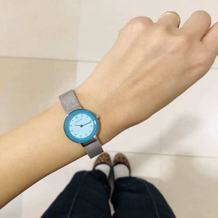 TiCTACさんのインスタグラム写真 - (TiCTACInstagram)「「SKAGEN」左・右 ¥18,000+tax 中¥20,000+tax 上品で洗練された印象の最新モデル。ファセットカットのベゼルやグリッツインデックス、光を受けて輝くディテールがフェミニンなアクセントになっています。 #skagen #スカーゲン #skagenwatch  #skagendenmark  #北欧デザイン #北欧スタイル #tictac #watch #チックタック時計店 #時計 #腕時計 #pairwatch  #ペアウォッチ #お揃いの時計 #おそろいの時計 #腕時計の贈り物  #誕生日プレゼント時計  #記念日プレゼント時計 #シンプルスタイル  #シンプルデザイン #クリスマスプレゼント時計 #時計クリスマスプレゼント #カラーアイテム #アクセントカラー #北欧時計 #チックタック長野ミドリ店  #トルク新宿ルミネエスト店 #チックタック町田東急ツインズ店」3月30日 11時30分 - tictac_press