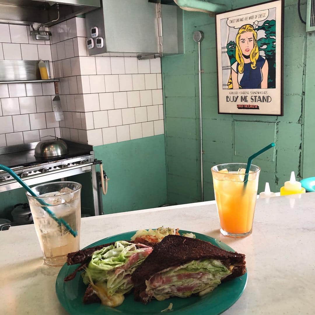 橘二葉のグルメインスタ