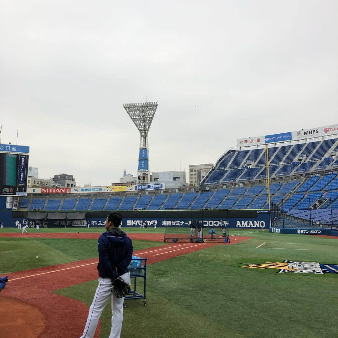 高木豊さんのインスタグラム写真 - (高木豊Instagram)「浜スタも大きく変わったね^_^ チームは良いスタートが切れた^_^ 今日は、dazn で解説！  #涼しい  #いんすたばえ  #解説 #dena  #中日ドラゴンズ  #横浜 #高木豊」3月30日 12時12分 - takagi.1022