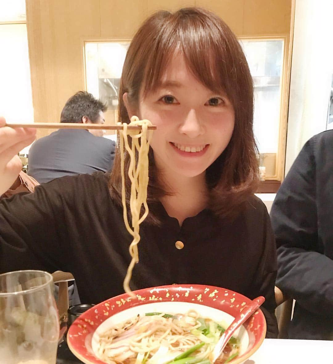 本谷亜紀さんのインスタグラム写真 - (本谷亜紀Instagram)「いよいよ、平成醤油らーめんは本日まで👍お花見帰りにふるめんさんに寄ってみてください🙇‍♀️ #ふるめん #平成醤油醤油らーめん #六本木ランチ」3月30日 12時06分 - akichi0518_ramen