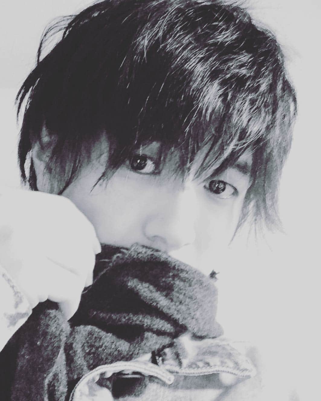 磯村洋祐さんのインスタグラム写真 - (磯村洋祐Instagram)「髪をおろすとこんな感じです！！ 上げても下ろしてもいける 髪型は良いですね！！」3月30日 12時30分 - isomura14