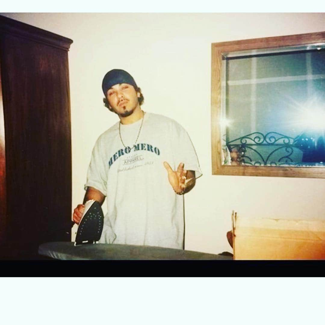 ベイビー・バッシュさんのインスタグラム写真 - (ベイビー・バッシュInstagram)「#Before I was Baby Bash I was Baby Beesh!! Lol #FlashbackFriday Back when I used too Iron My Shit at Motels gettin ready for Shows! Haha #dopehouserecords #WiggyWiggy」3月30日 12時46分 - babybash