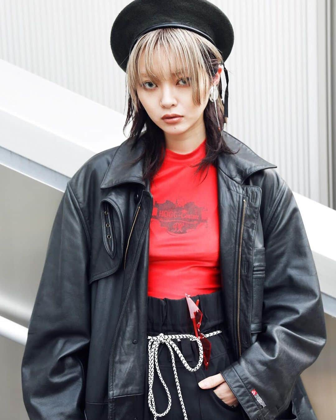 Droptokyoさんのインスタグラム写真 - (DroptokyoInstagram)「KANSAI STREET STYLE @drop_kansai  #streetstyle#droptokyo#kansai#osaka#japan#streetscene#streetfashion#streetwear#streetculture#fashion#関西#大阪#ストリートファッション#fashion#コーディネート  Photography: @kyoheihattori @abeasamidesu」3月30日 12時52分 - drop_tokyo