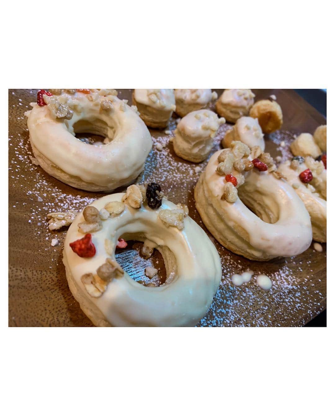 土屋美穂さんのインスタグラム写真 - (土屋美穂Instagram)「. . . . donuts 🍩❤︎❤︎ 好評だったからまた作りたいけど つまみ食いで太るんだよね ー 🤤 w . . . #donuts #Valentine #手作り」3月30日 13時48分 - tsuchiya__miho