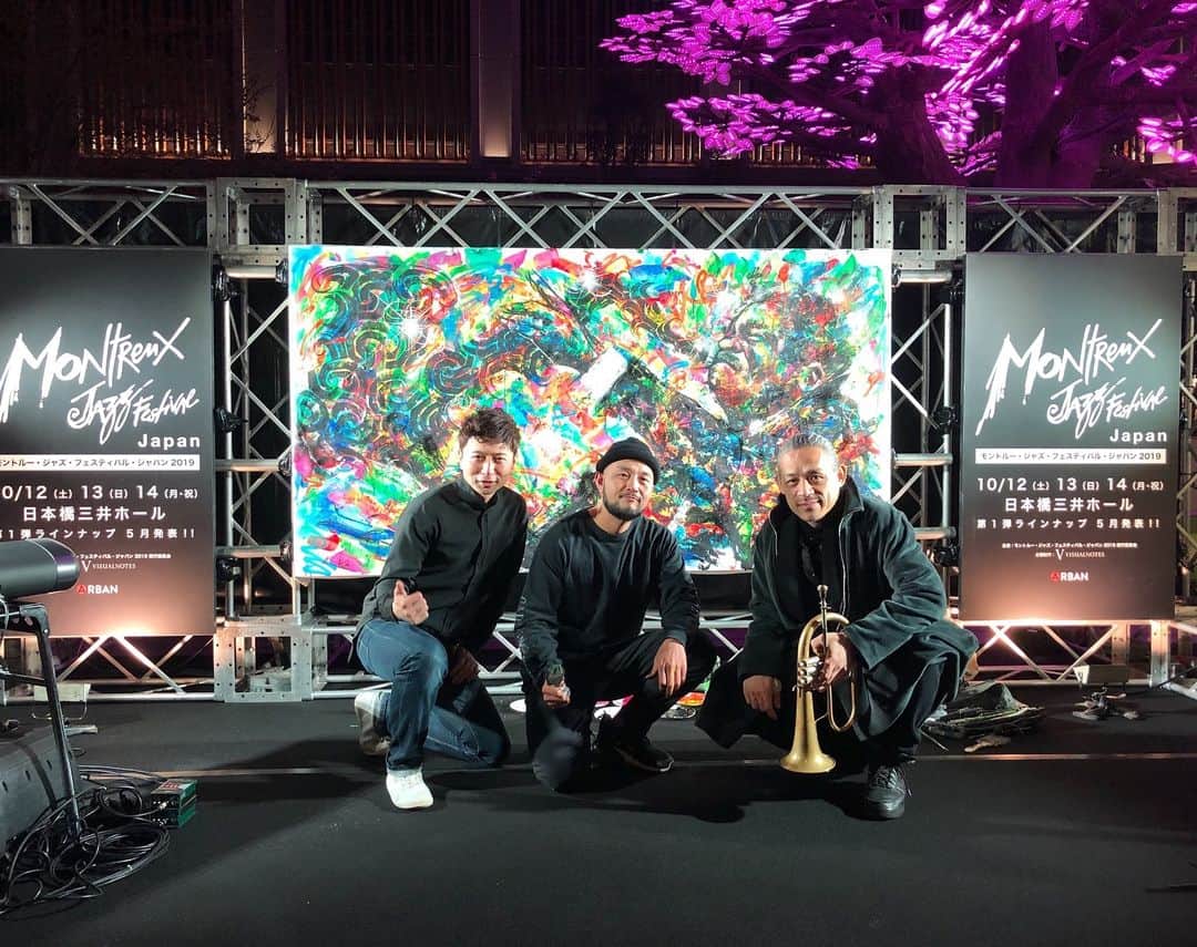 TOKUさんのインスタグラム写真 - (TOKUInstagram)「Another great session with @novol and @tumbaito_takaya for pre event for @mjfj_official ! Thank you all for making this happen !! #montreuxjazzfestivaljapan #novol #tokujazz #takayasaito #livemusicpainting #freeimprovisation」3月30日 13時49分 - tokujazz