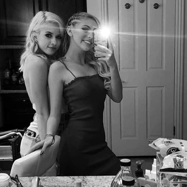 ジョーディン・ジョーンズさんのインスタグラム写真 - (ジョーディン・ジョーンズInstagram)「happy birthday best friend 🦋😋✨」3月30日 13時51分 - jordynjones