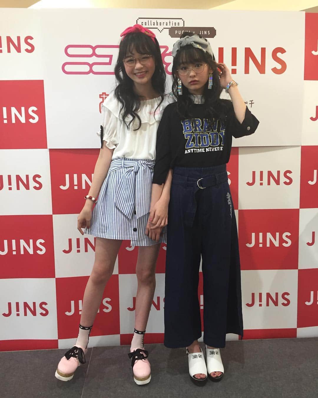 のインスタグラム：「JINSおしゃれメガネbyニコ☆プチの発売記念イベント、来てくれたコありがとう💕  一部のコーデは メアリがアルジーの大人コーデ キノンがジディーのクールコーデ でした😄  各ブランドショップも盛り上がってるよー‼️ #JINS #ジンズ #おしゃれメガネ #イオンモール浜松市野 #アルジー #ジェニィラブ #ジディー #コラボメガネでプチコレ9に応募」