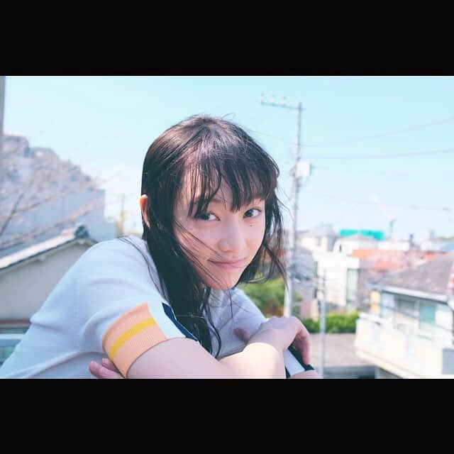 山田愛奈さんのインスタグラム写真 - (山田愛奈Instagram)「.  とある撮影のオフショット📸 また近々お知らせします。」3月30日 15時16分 - aina_yama