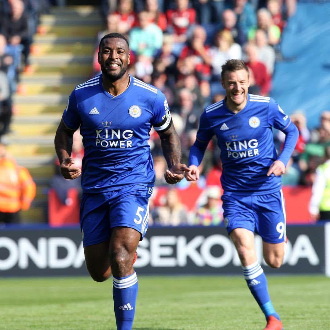 レスター・シティFCさんのインスタグラム写真 - (レスター・シティFCInstagram)「Leading the way 👊 . . . #lcfc • #LeiBou」3月31日 0時40分 - lcfc