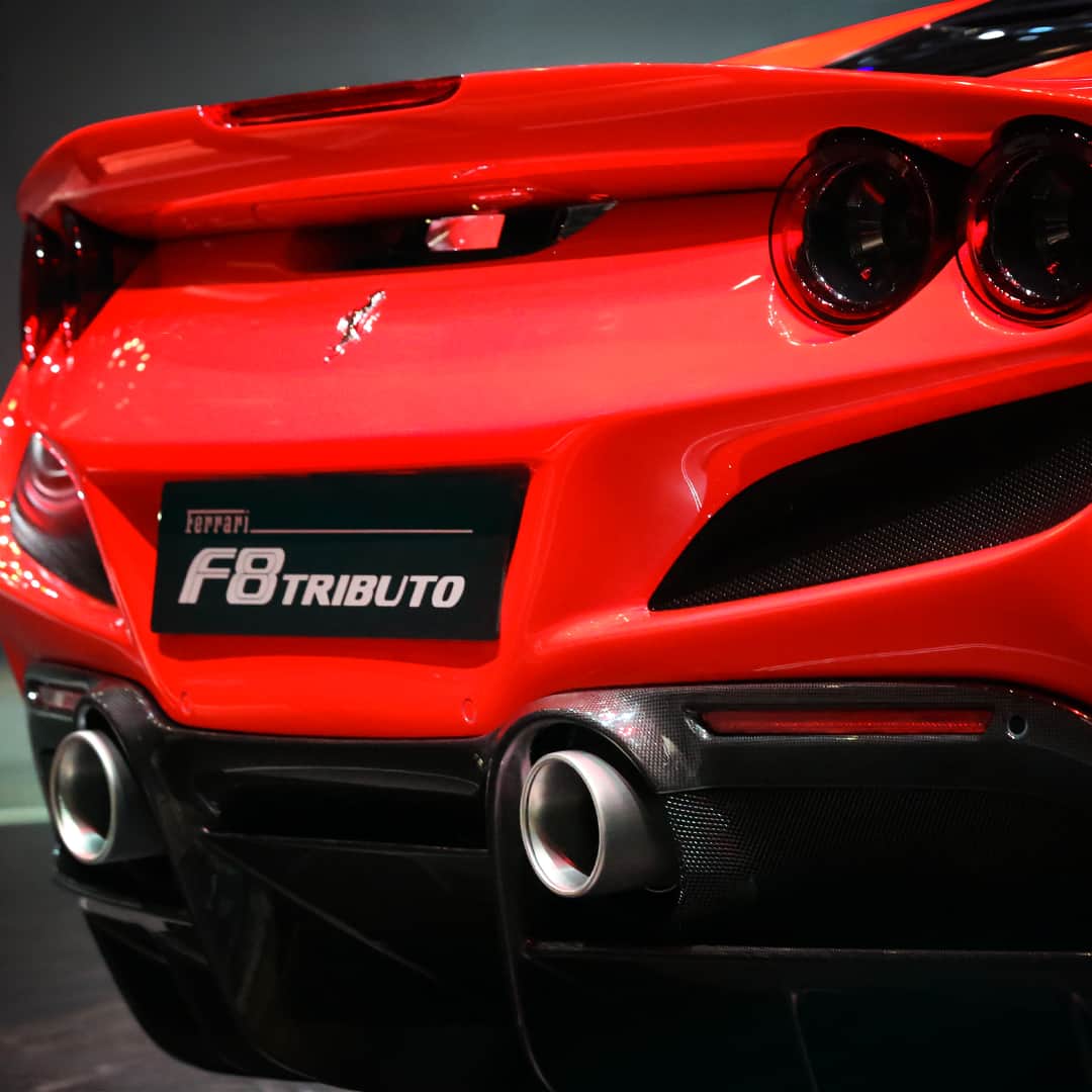 フェラーリさんのインスタグラム写真 - (フェラーリInstagram)「#FerrariF8Tributo: formidable forms and supreme performance. The newest member of the Prancing Horse family is made for an all-encompassing experience. #Ferrari #Details」3月31日 1時01分 - ferrari
