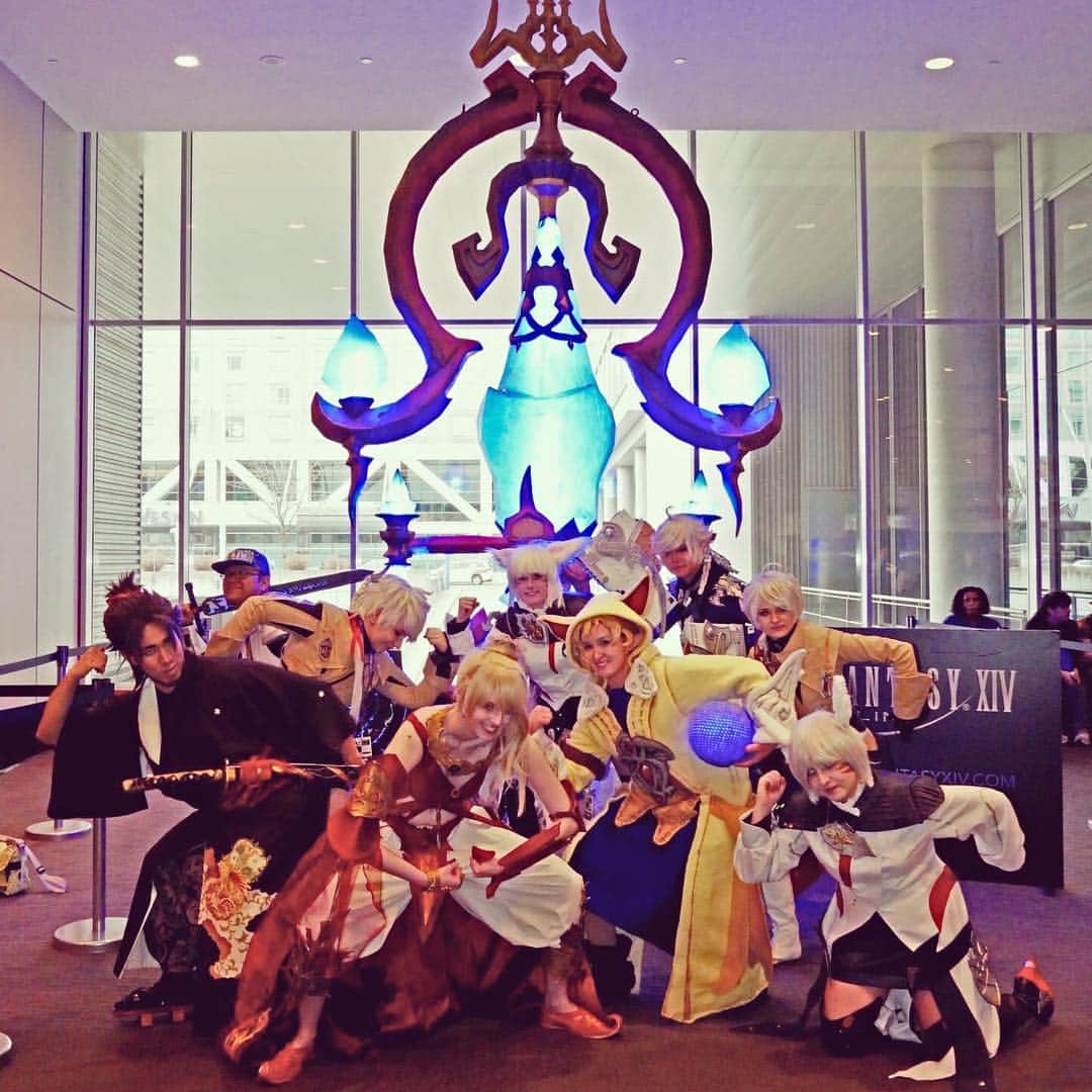 FINAL FANTASY XIVさんのインスタグラム写真 - (FINAL FANTASY XIVInstagram)「These #PAXEast⁠ ⁠ attendees look like they've already completed their Hildibrand quests in #FFXIV Patch 4.56! 🧐  Have you unlocked the Manderville Mambo dance yet? 🕺💃」3月31日 1時03分 - ffxiv