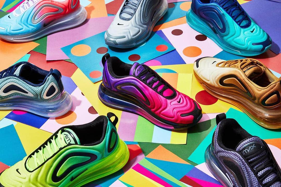 GQさんのインスタグラム写真 - (GQInstagram)「The Air Max 720 is the irresistibly bouncy shoe of the future. Read all about our #SneakerOfTheWeek at the link in bio. (📸@mattymarty/@sabranowicz) #nike #airmax」3月31日 1時15分 - gq