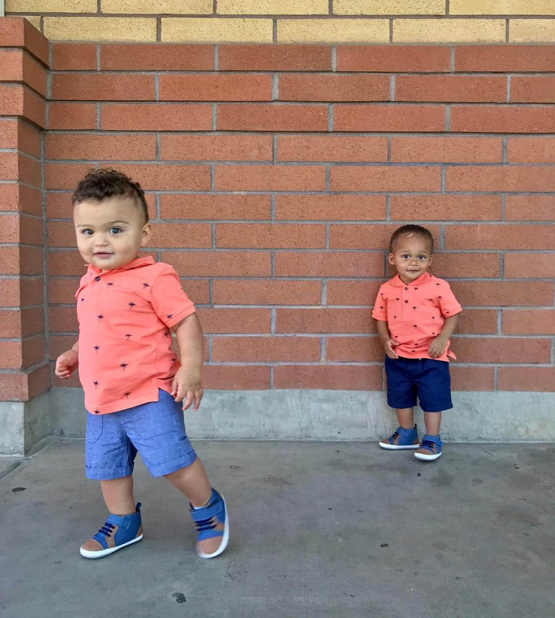 ショウン・トンプソンさんのインスタグラム写真 - (ショウン・トンプソンInstagram)「Just chillin at their photo shoot yesterday! #twins #brothers #love #toddler 📸 @______ashhh」3月31日 1時27分 - shaunt