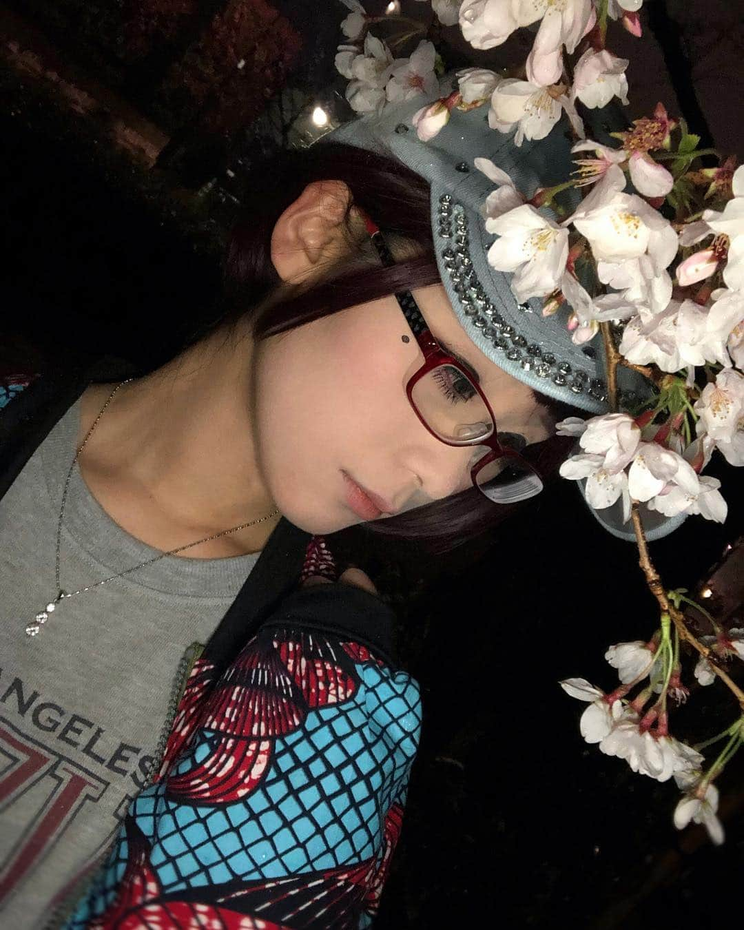 北見えりさんのインスタグラム写真 - (北見えりInstagram)「Cherry blossom🌸 . . . #selfie #cherryblossom #cute #flash #japanesegirl #spring」3月31日 1時29分 - eri_kitami