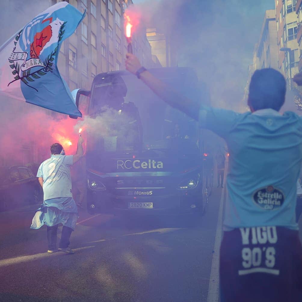 セルタ・デ・ビーゴさんのインスタグラム写真 - (セルタ・デ・ビーゴInstagram)「🔥 XUNTOS A POLA VITORIA 🔥 #ANosaReconquista #CeltaVillarreal」3月31日 1時48分 - rccelta