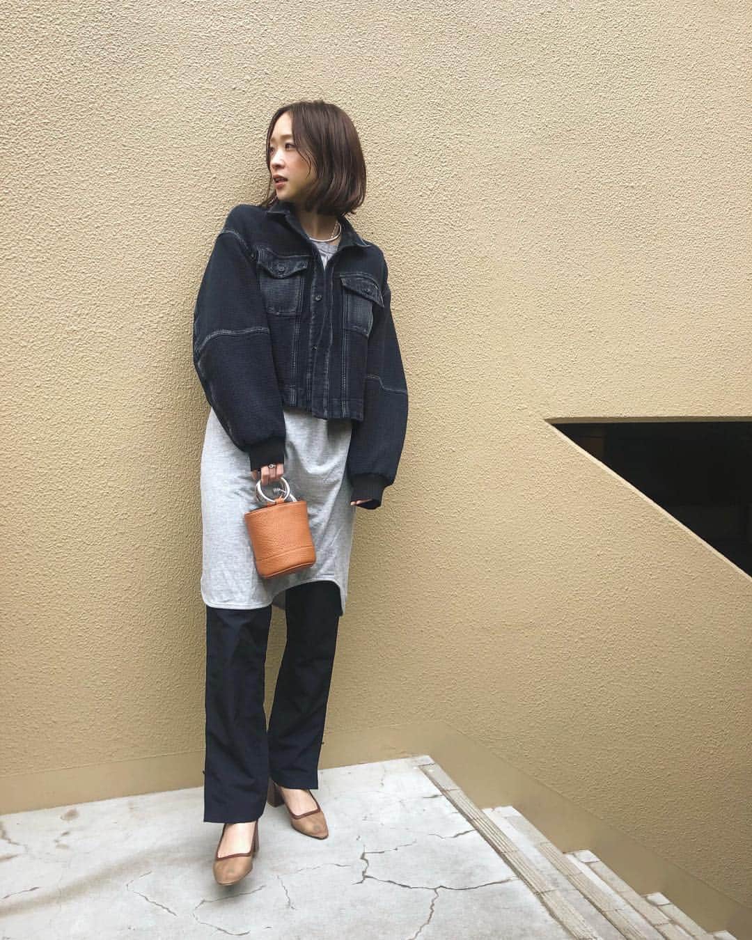 野尻美穂のインスタグラム：「よく見るとほっぺアザになってて黄色いけどとりあえずおかえり自分🤣 履いてるパンツはChampionのやつ☺️ #mihonano #champion  #bassike #elin」