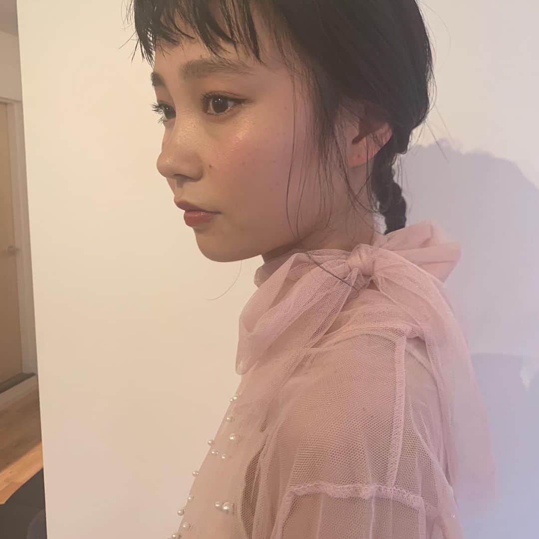 高橋有紀のインスタグラム：「久々に亜美ちゃんにヘアメイクをしたら可愛すぎました💘 @viskaviska  #osakana_yuki  #高橋亜美」
