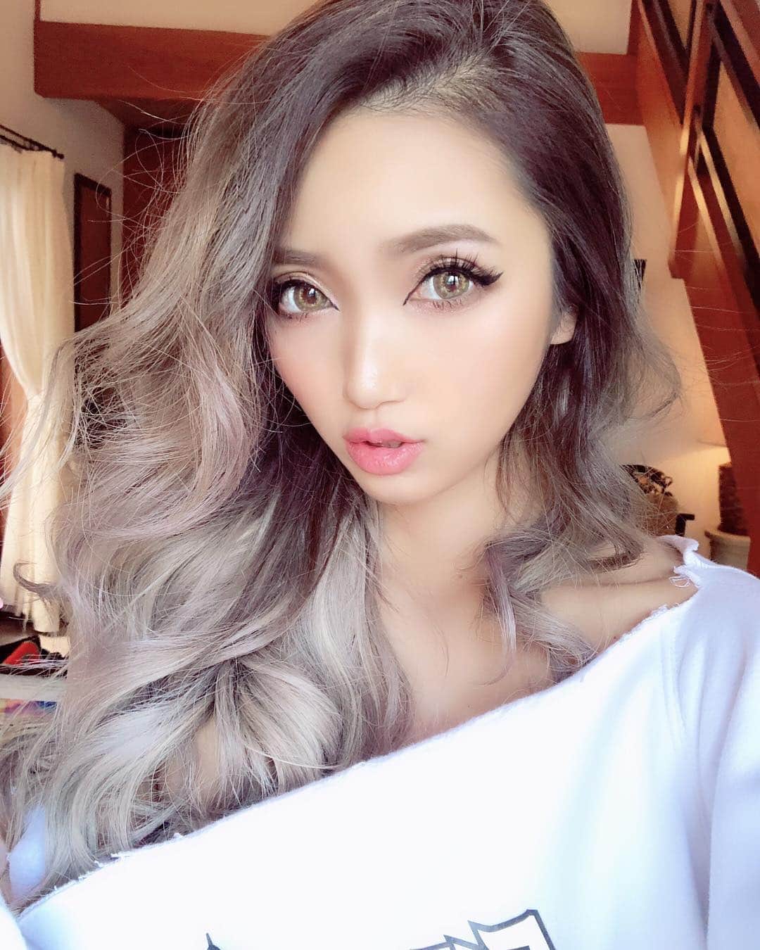 鈴木愛美さんのインスタグラム写真 - (鈴木愛美Instagram)「💓🌸💓🌸💓🌸💓🌸💓 . 風邪ひいたー。 喉と鼻完全やられてる。🙄💭 . 週明けからまた予定入りまくってるのに（ ; ; ）💭 絶対、今日中に治す。😢 . . . #omg」3月30日 17時40分 - x.manya.x