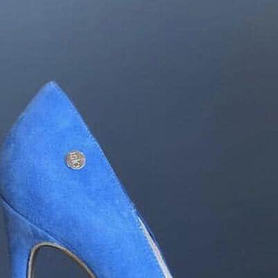 イズロさんのインスタグラム写真 - (イズロInstagram)「#islo #isloisabellalorusso #isloshoes #shoes #pumps #heels #tacchi #highheels #suede #fashion #style #alabama #shoponline #shoppingonline #madeinitaly #staytuned」3月30日 17時53分 - islo_isabellalorusso