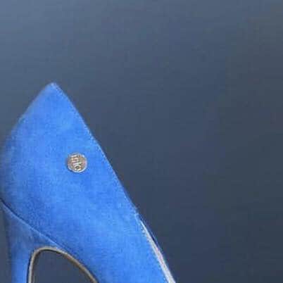 のインスタグラム：「#islo #isloisabellalorusso #isloshoes #shoes #pumps #heels #tacchi #highheels #suede #fashion #style #alabama #shoponline #shoppingonline #madeinitaly #staytuned」