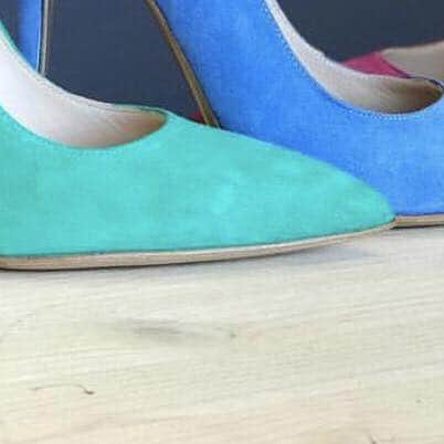 のインスタグラム：「#islo #isloisabellalorusso #isloshoes #shoes #pumps #heels #tacchi #highheels #suede #fashion #style #alabama #shoponline #shoppingonline #madeinitaly #staytuned」