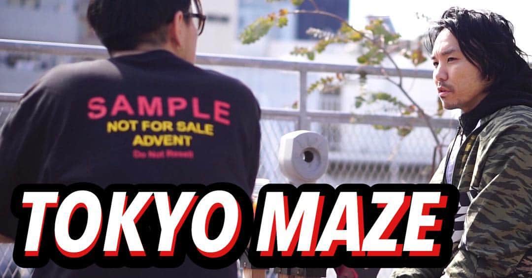 のインスタグラム：「. . . 本日21時より当アカウントのYouTubeチャンネルが公開となります👏🔥 第1弾は昨年のNIKE TOKYO ON AIR で見事に優勝を勝ち取ったAirmax 1 TOKYO MAZE デザイナー @takuugle さんのインタビュー動画となります。 . . . 「ここまで話したインタビューは初めてだった。」 TOKYO ON AIRへの参加から、NIKE オレゴン本社での開発の話、発売を間近に控えた現在までの思い出や心境をたっぷりと語って頂きました‼️🔥 他のメディアでは語られなかった話も👌✨ . . . 動画URLは21時にプロフィール欄に貼りますので、そちらからもご覧になれます😊 不定期更新のチャンネルにはなりますが、良かったらチャンネル登録も宜しくお願い致します‼️ . . . Special Thanks @niketokyo  @takuugle  @yoshio_goldenswamp  @goldenswamp0 . . . #ジャパスニ #ジャパスニ女子 #ジャパスニピックアップ #NIKE #ナイキ #nikeonair #Airmax1 #Airmax #airmax1tokyomaze」